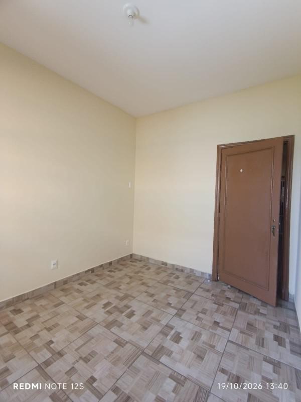 Apartamento, Centro, 2 Quartos, 0 Vaga
