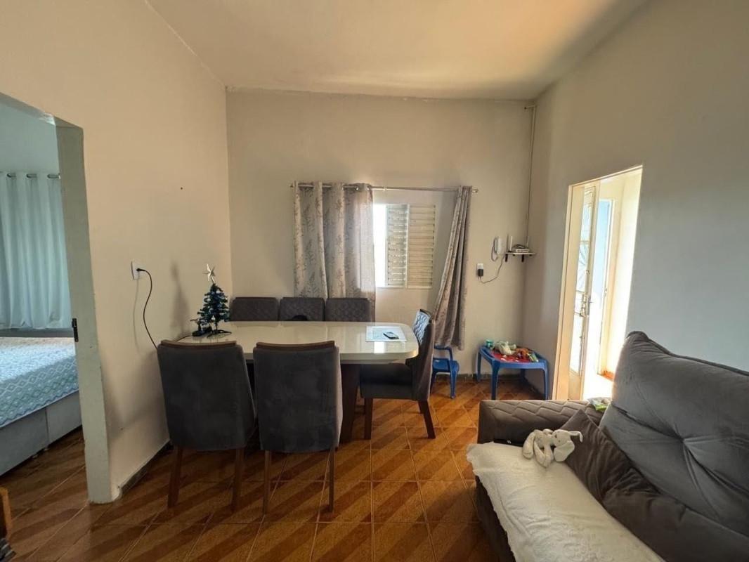 Casa, Jardim Laguna, 2 Quartos, 3 Vagas