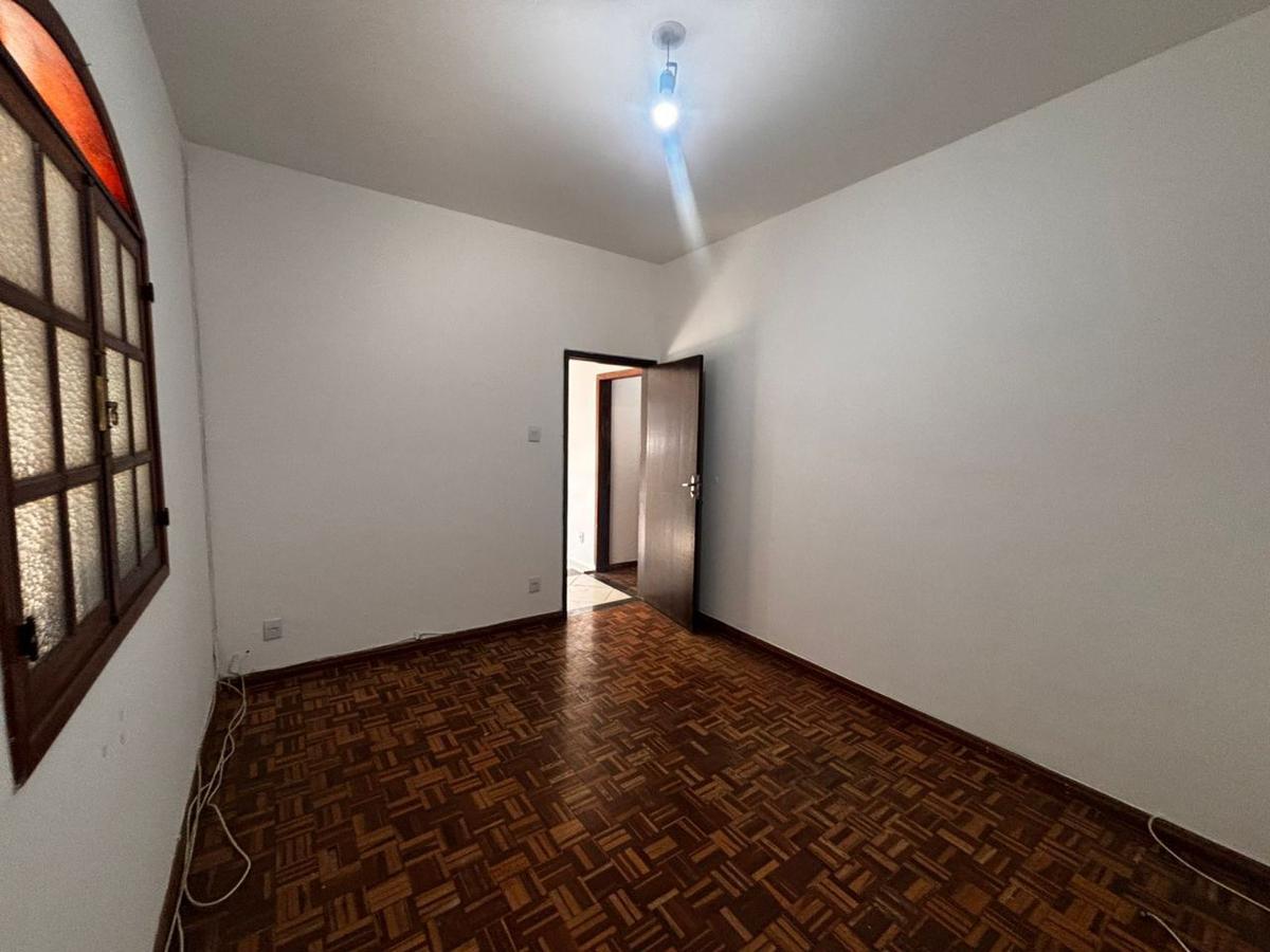 Casa, Santa Cruz, 5 Quartos, 0 Vaga