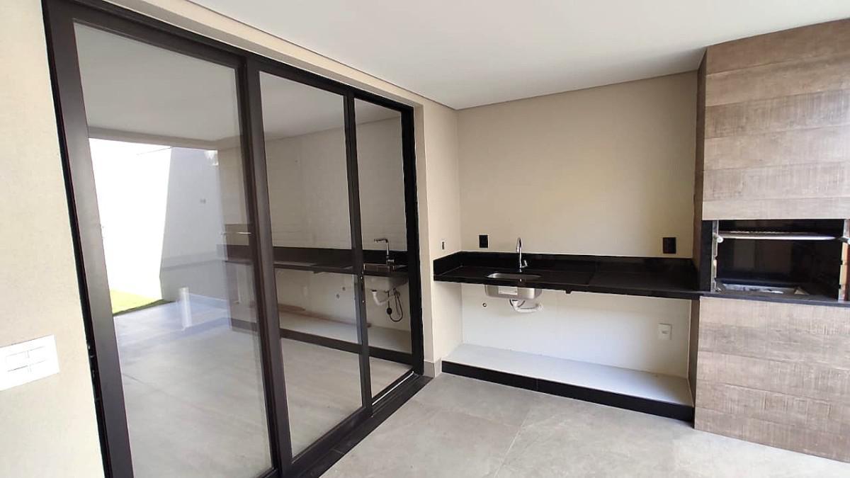 Casa, Jaraguá, 4 Quartos, 3 Vagas, 1 Suíte