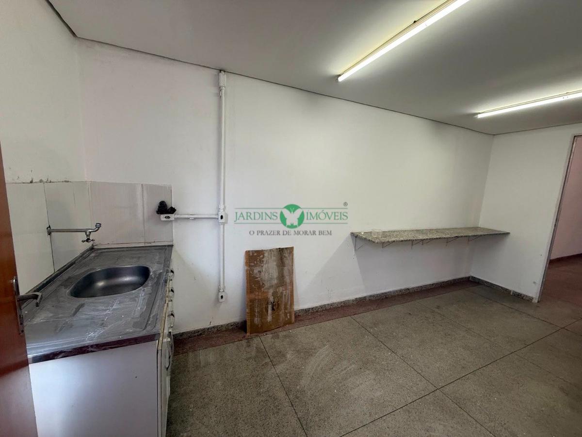 Galpão, São Francisco, 0 Quarto, 0 Vaga