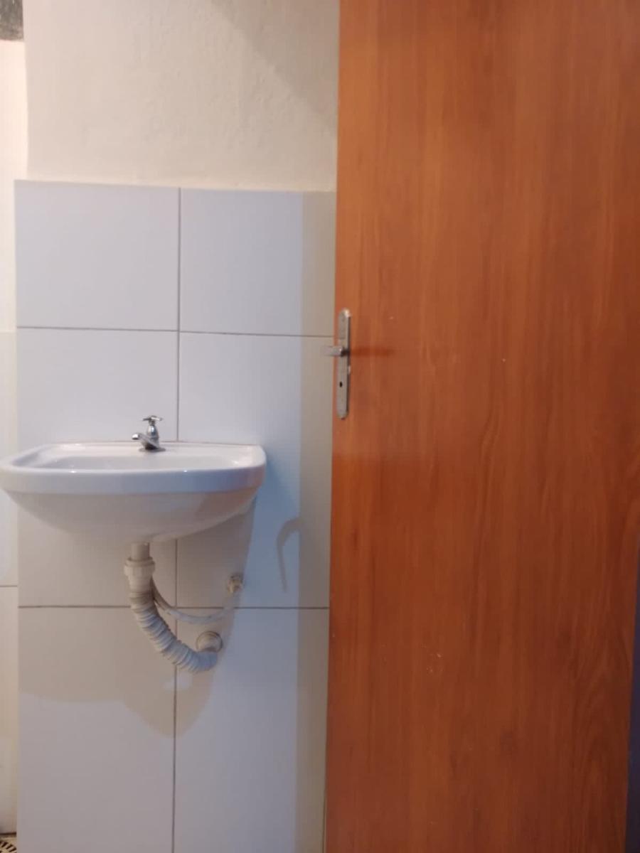 Andar, Centro, 1 Quarto, 0 Vaga