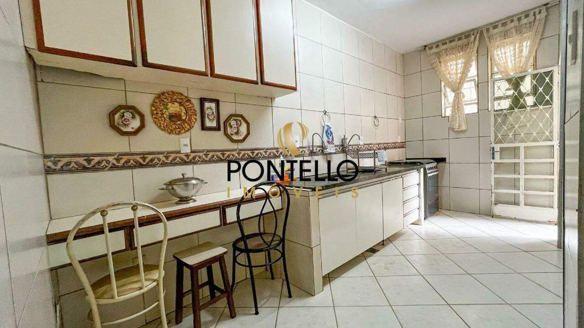 Casa, Serra, 4 Quartos, 2 Vagas, 2 Suítes