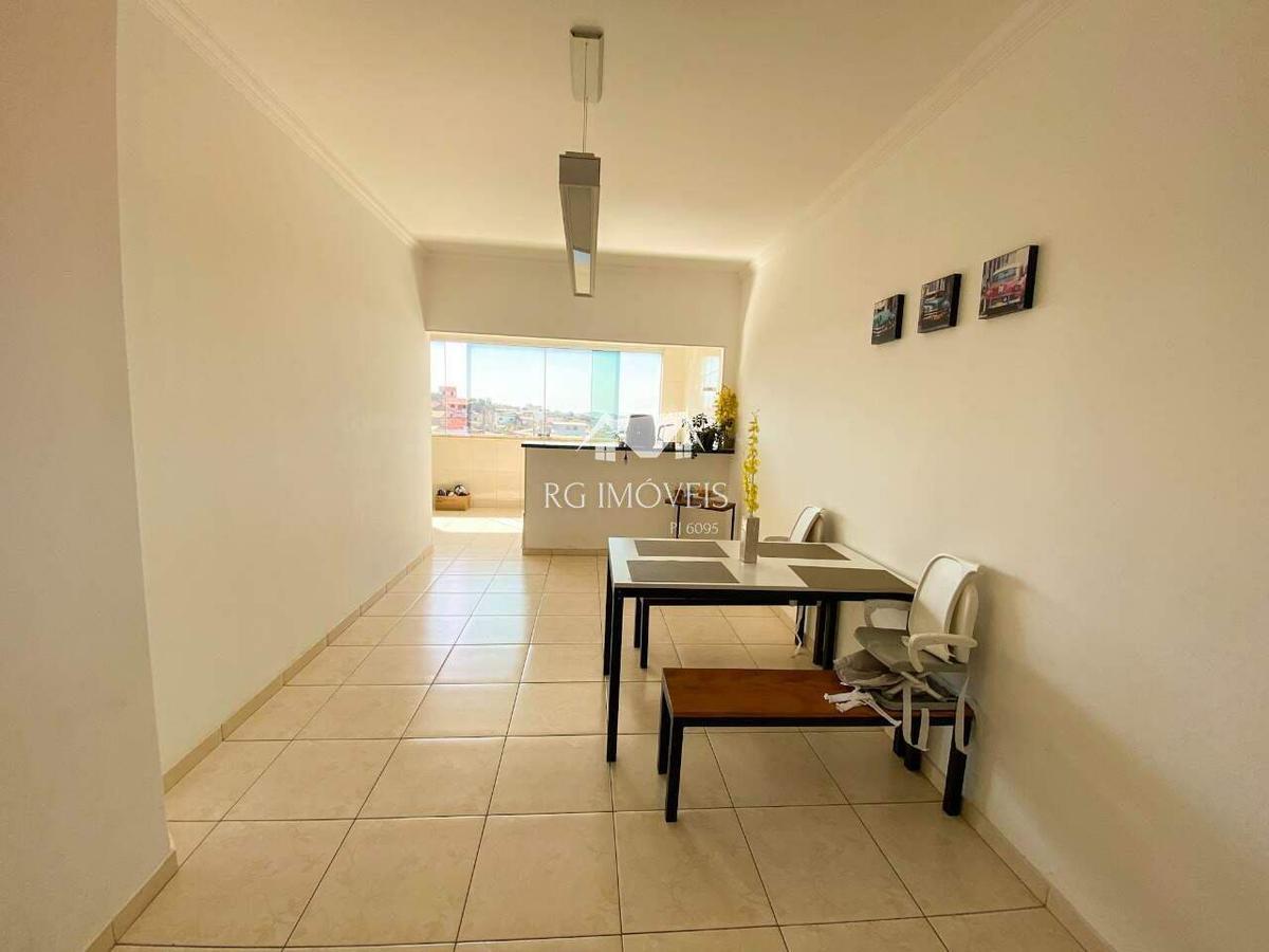 Casa, Mangueiras, 6 Quartos, 8 Vagas, 2 Suítes