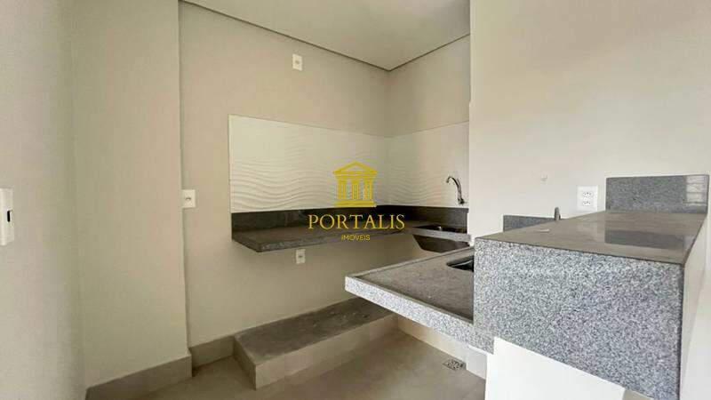 Apartamento, Centro, 2 Quartos, 0 Vaga, 1 Suíte