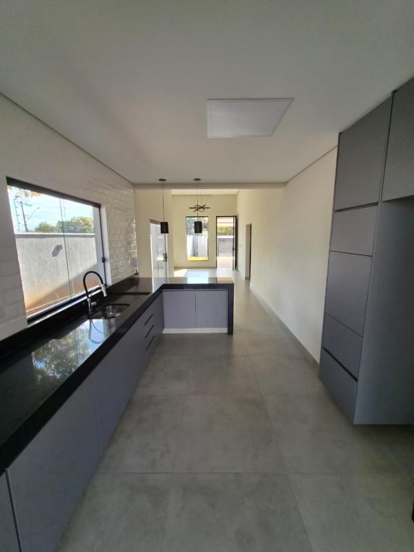 Casa, Francisco Pereira, 3 Quartos, 4 Vagas, 1 Suíte