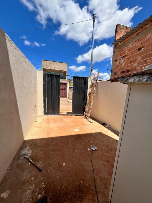 Casa, Novo Barreirinho, 3 Quartos, 1 Vaga, 1 Suíte