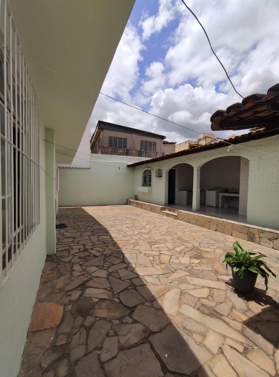 Casa, Alípio de Melo, 5 Quartos, 4 Vagas, 2 Suítes