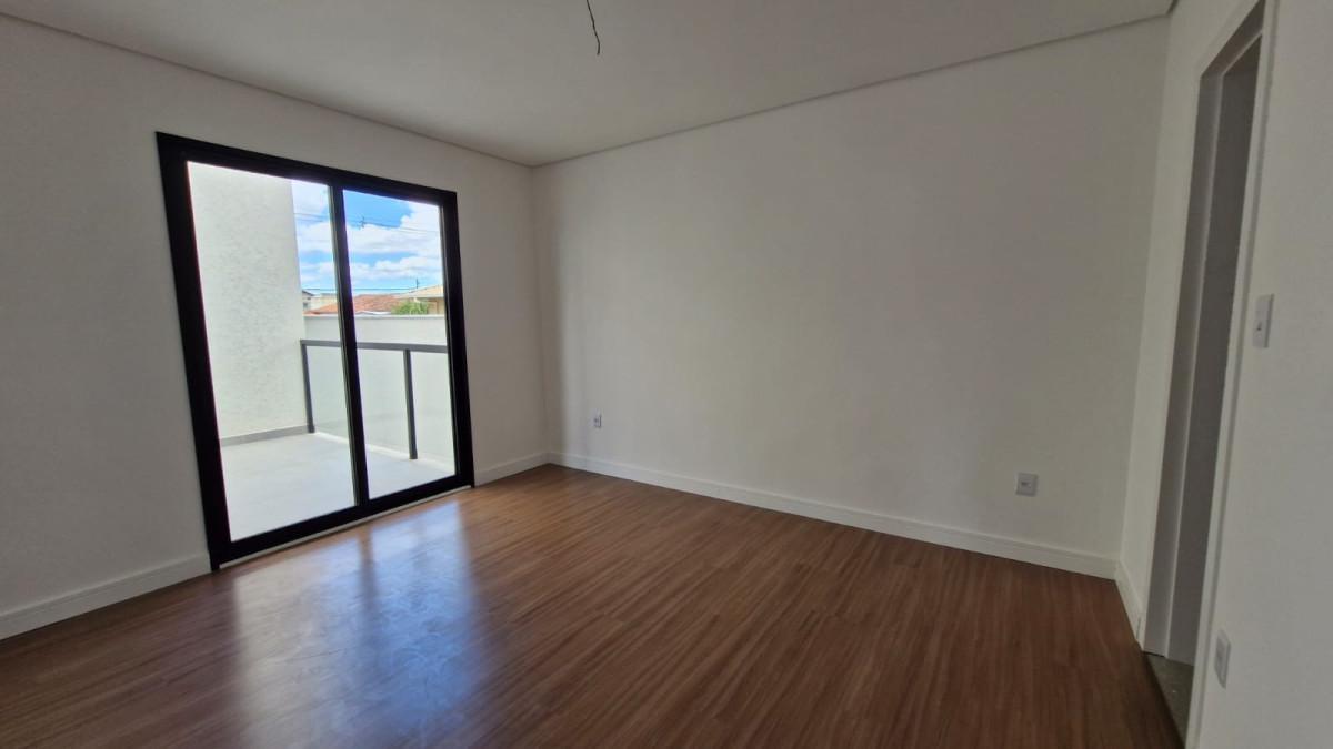 Casa, Planalto, 3 Quartos, 2 Vagas, 3 Suítes