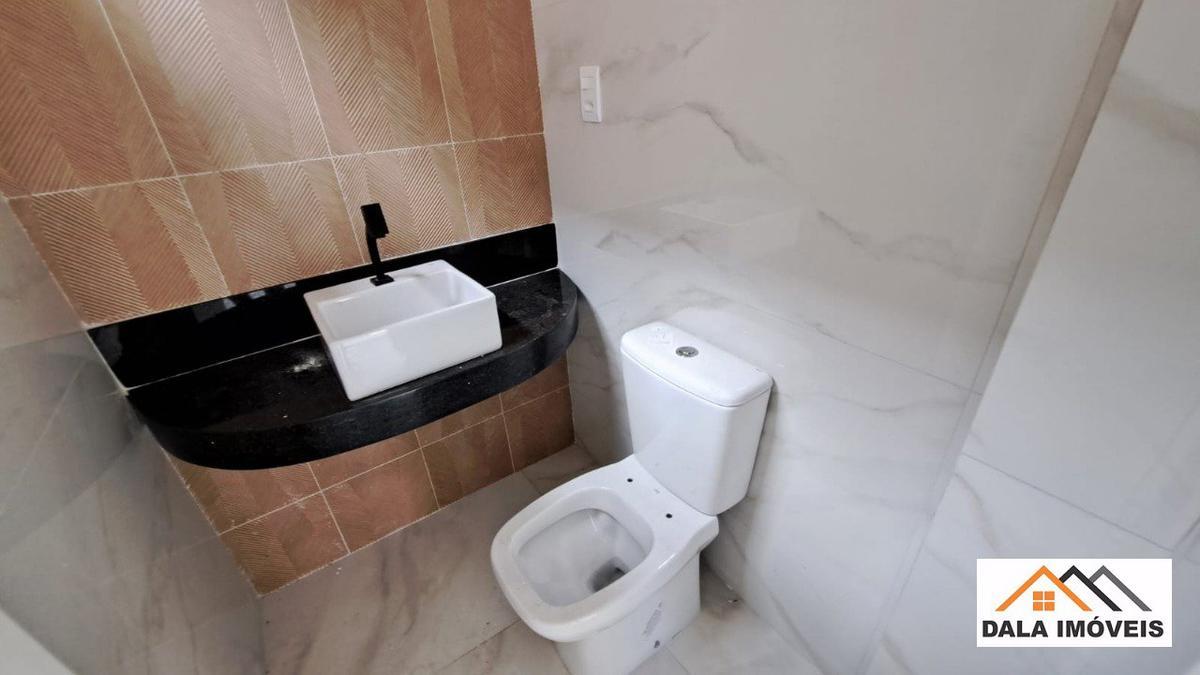 Casa, Santa Branca, 3 Quartos, 2 Vagas, 1 Suíte