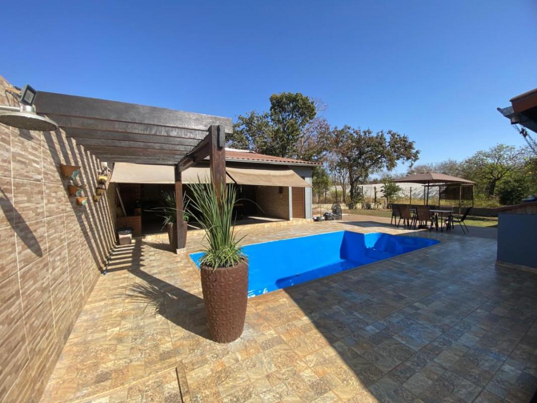 Fazenda, Centro, 5 Quartos, 5 Vagas, 2 Suítes