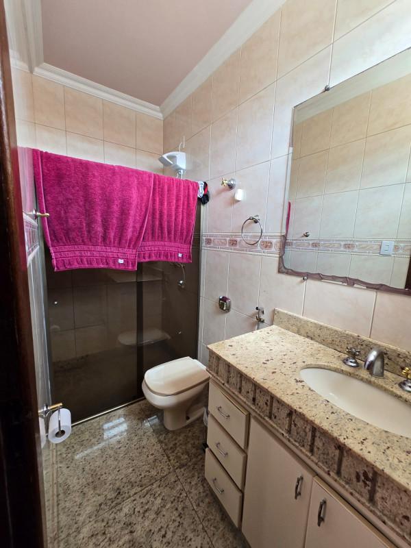 Casa, Alípio de Melo, 8 Quartos, 6 Vagas, 3 Suítes