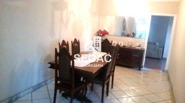 Casa, Trevo, 3 Quartos, 4 Vagas, 3 Suítes