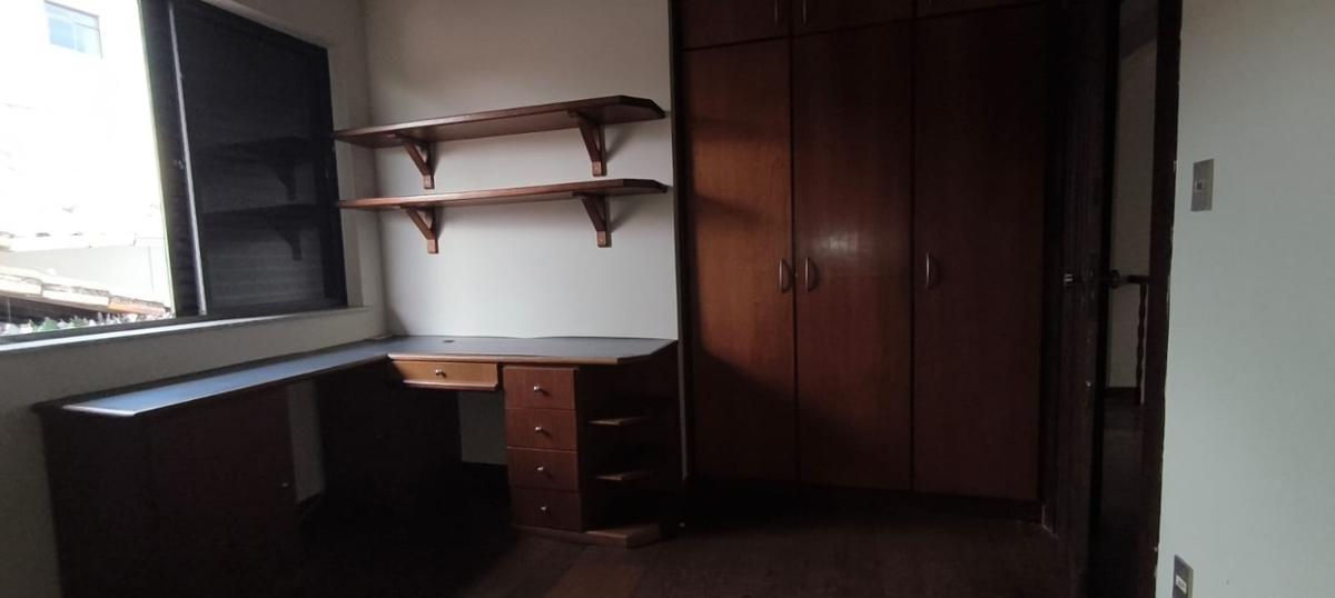Casa, Itapoã, 5 Quartos, 4 Vagas, 1 Suíte