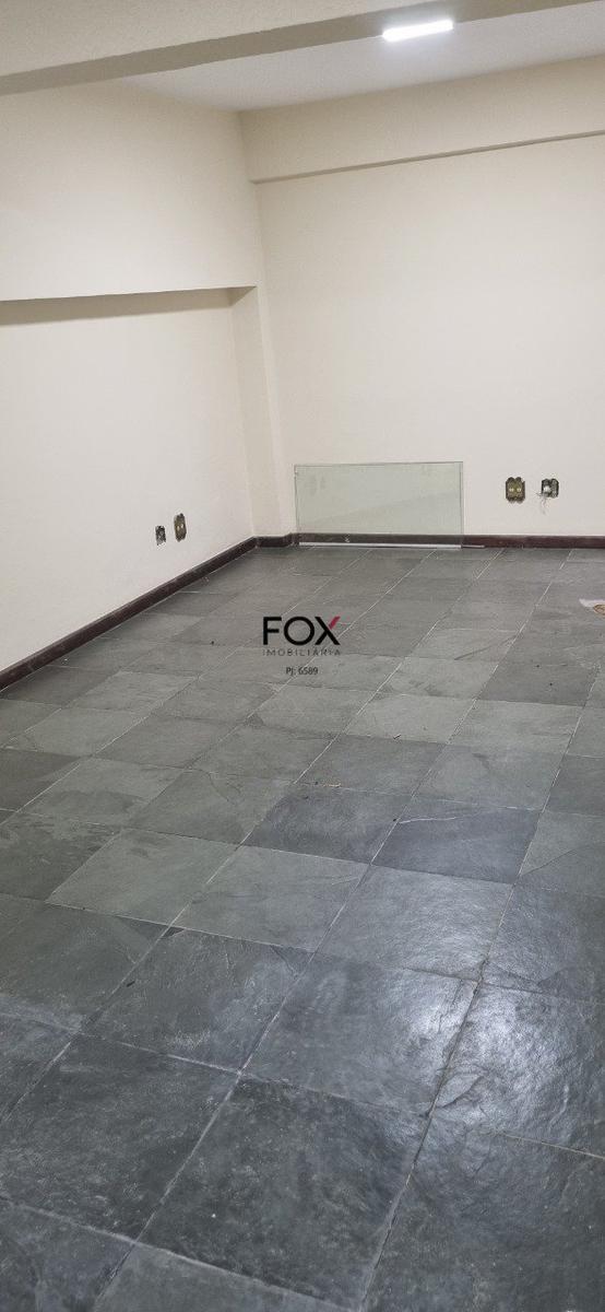 Sala, Santa Efigênia, 0 Quarto, 4 Vagas