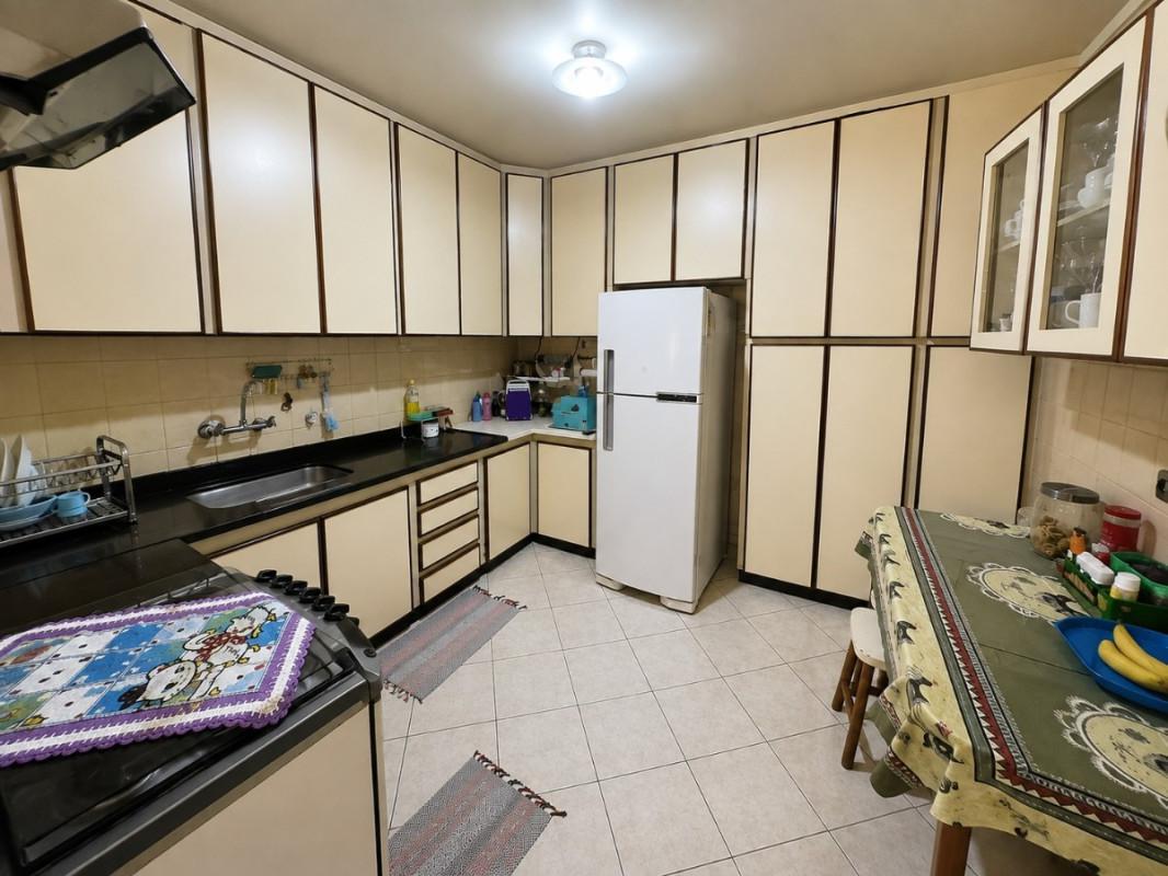 Casa, Alípio de Melo, 6 Quartos, 4 Vagas, 2 Suítes