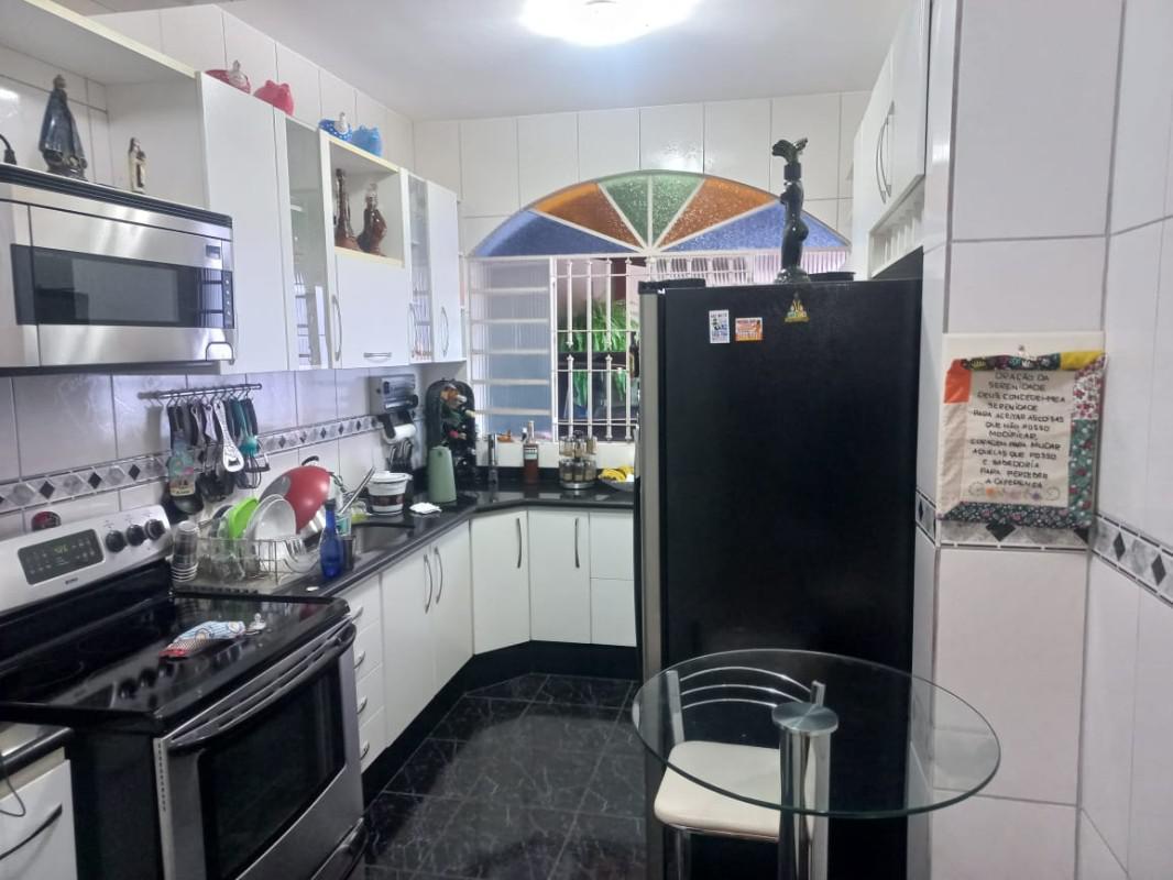 Casa, Itapoã, 3 Quartos, 3 Vagas, 1 Suíte