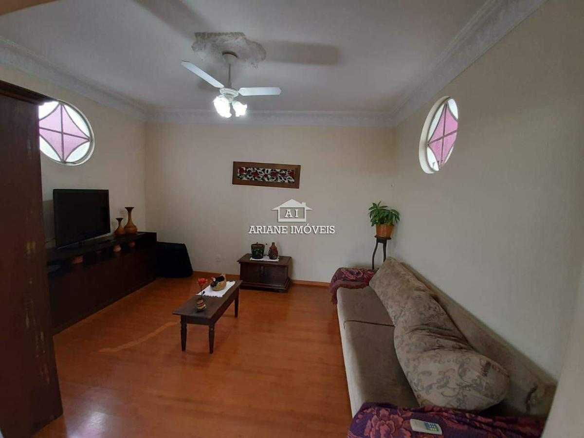 Cobertura, Centro, 3 Quartos, 0 Vaga, 2 Suítes