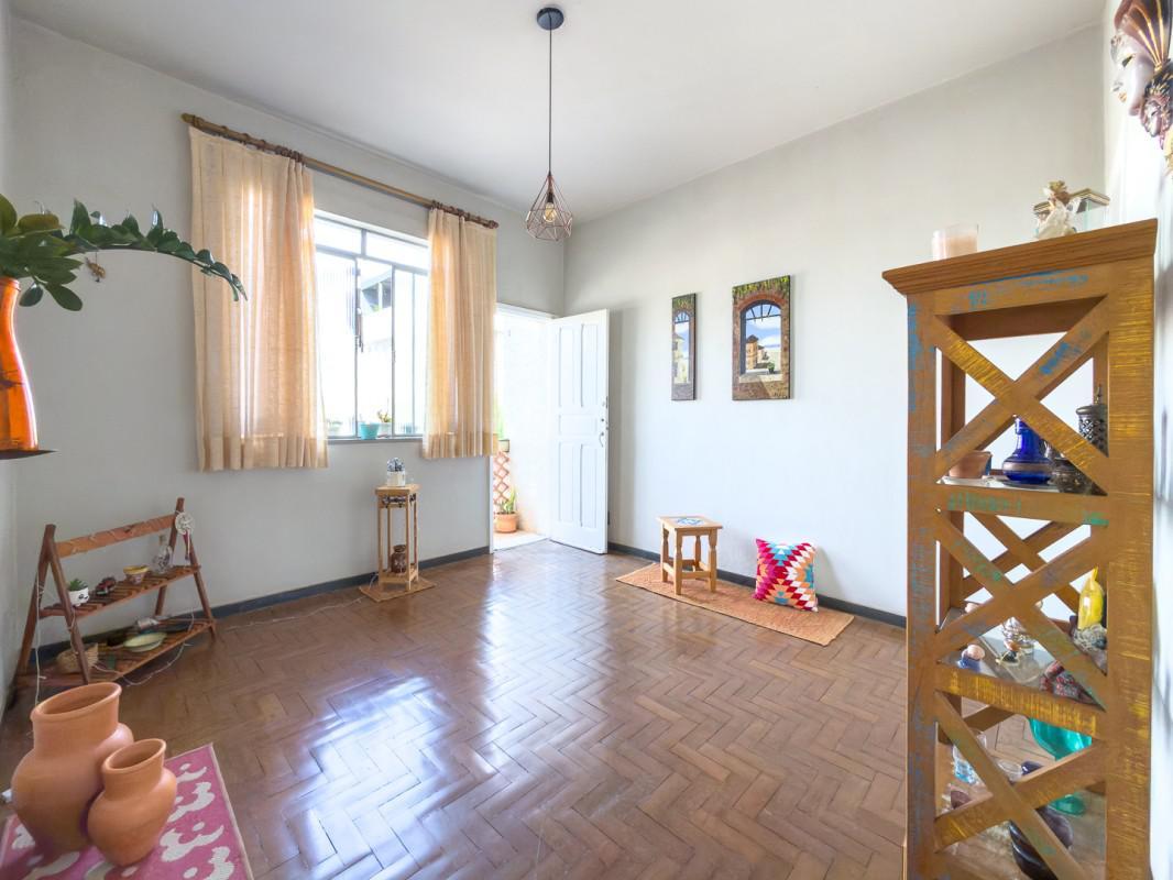 Apartamento, Floresta, 2 Quartos, 0 Vaga
