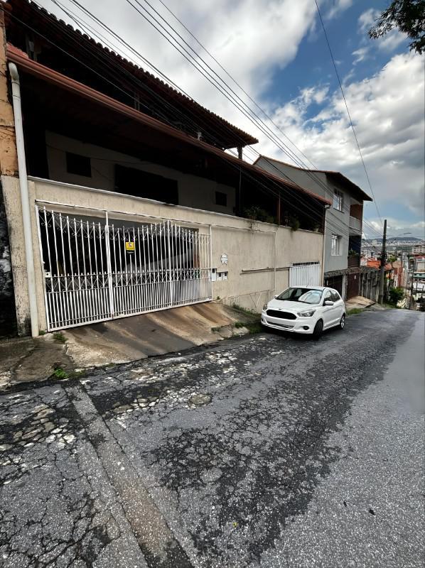 Casa, Sagrada Família, 3 Quartos, 4 Vagas, 1 Suíte