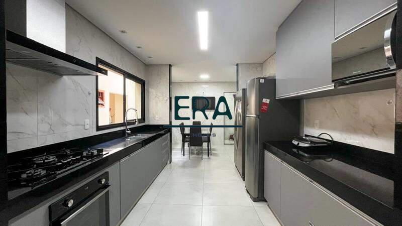 Casa, Comiteco, 4 Quartos, 4 Vagas, 2 Suítes