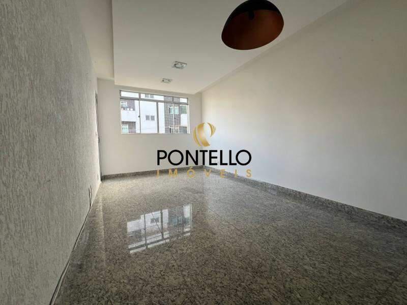 Apartamento, Sagrada Família, 3 Quartos, 2 Vagas, 1 Suíte