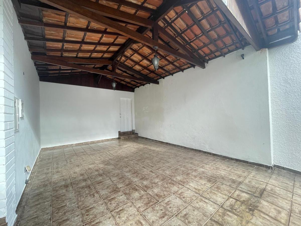 Casa, Cidade Nova, 3 Quartos, 4 Vagas, 1 Suíte