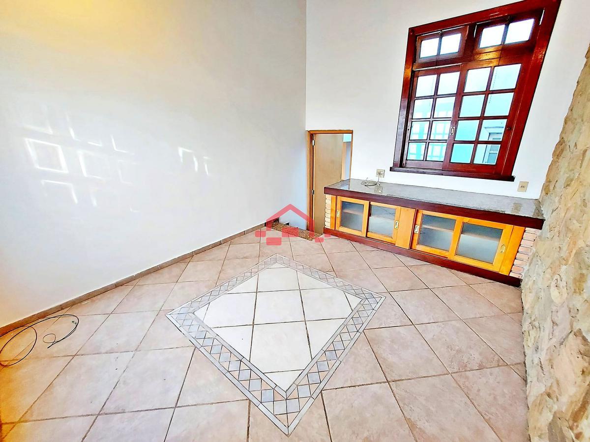 Casa, Carlos Prates, 3 Quartos, 2 Vagas, 1 Suíte