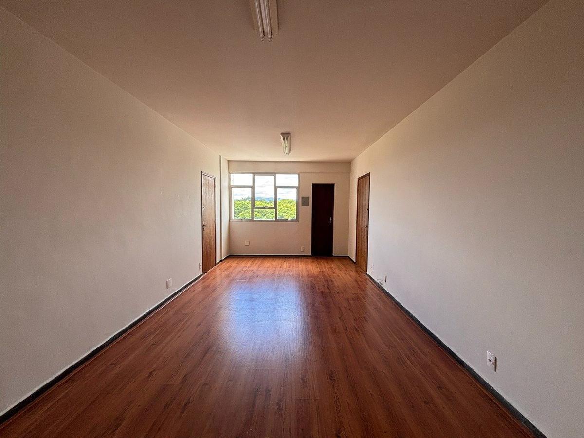 Sala, São José, 0 Quarto, 0 Vaga