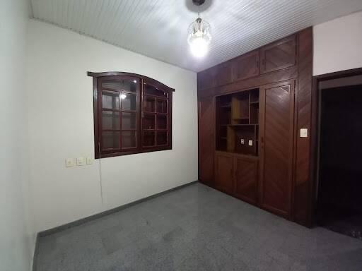 Casa, Todos Os Santos, 5 Quartos, 2 Vagas, 1 Suíte