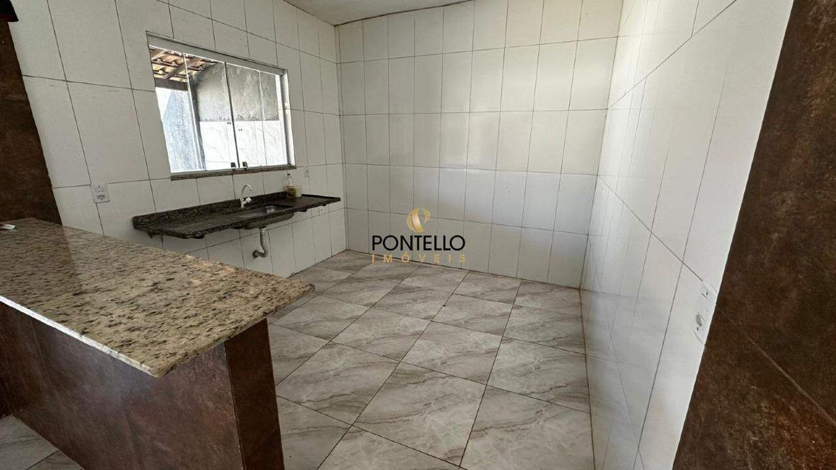 Casa, CDI, 2 Quartos, 2 Vagas