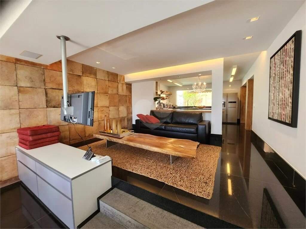 Casa, Comiteco, 5 Quartos, 4 Vagas, 3 Suítes