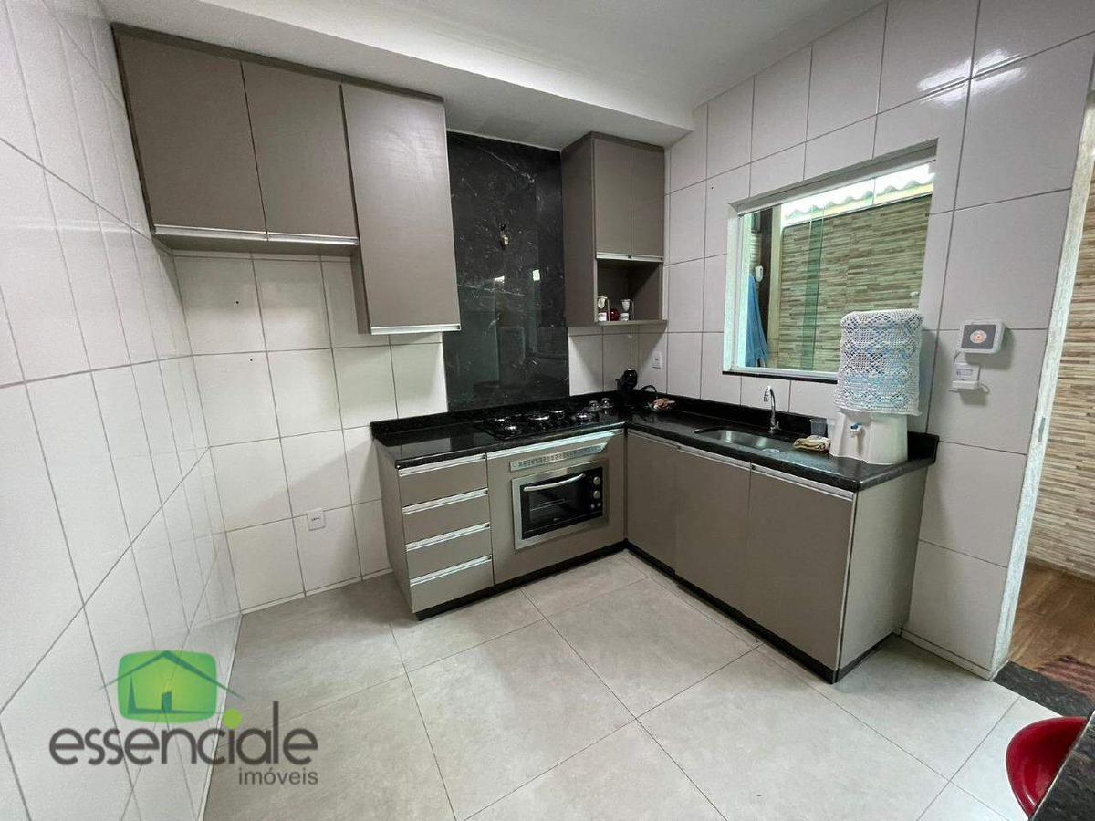 Casa, Europa, 3 Quartos, 2 Vagas, 1 Suíte