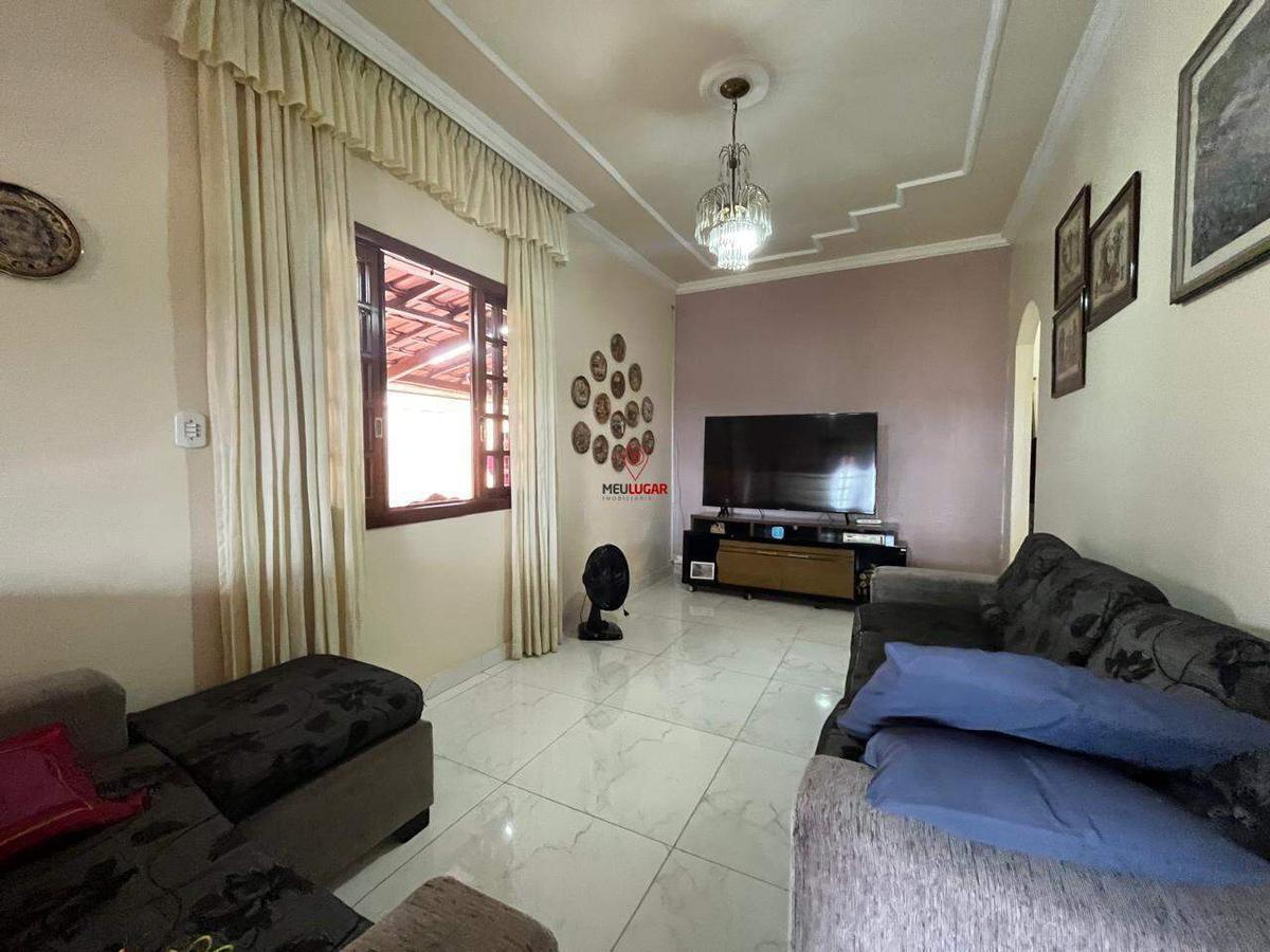 Casa, Diamante, 4 Quartos, 2 Vagas, 1 Suíte