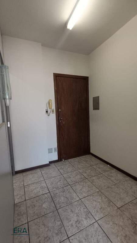 Sala, Centro, 0 Quarto, 0 Vaga
