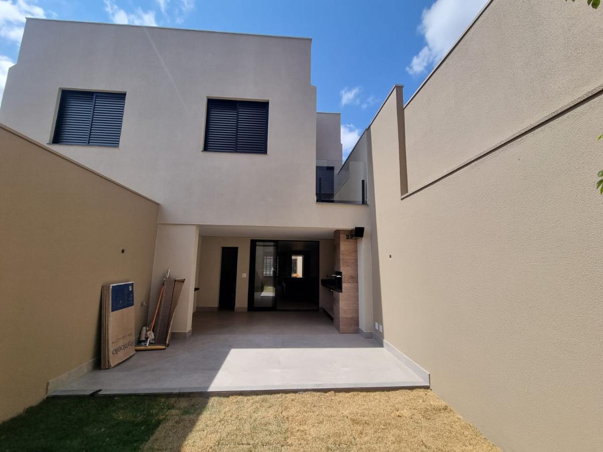 Casa, Jaraguá, 4 Quartos, 4 Vagas, 1 Suíte