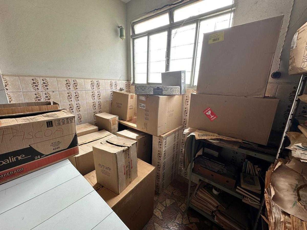 Andar, Centro, 0 Quarto, 0 Vaga