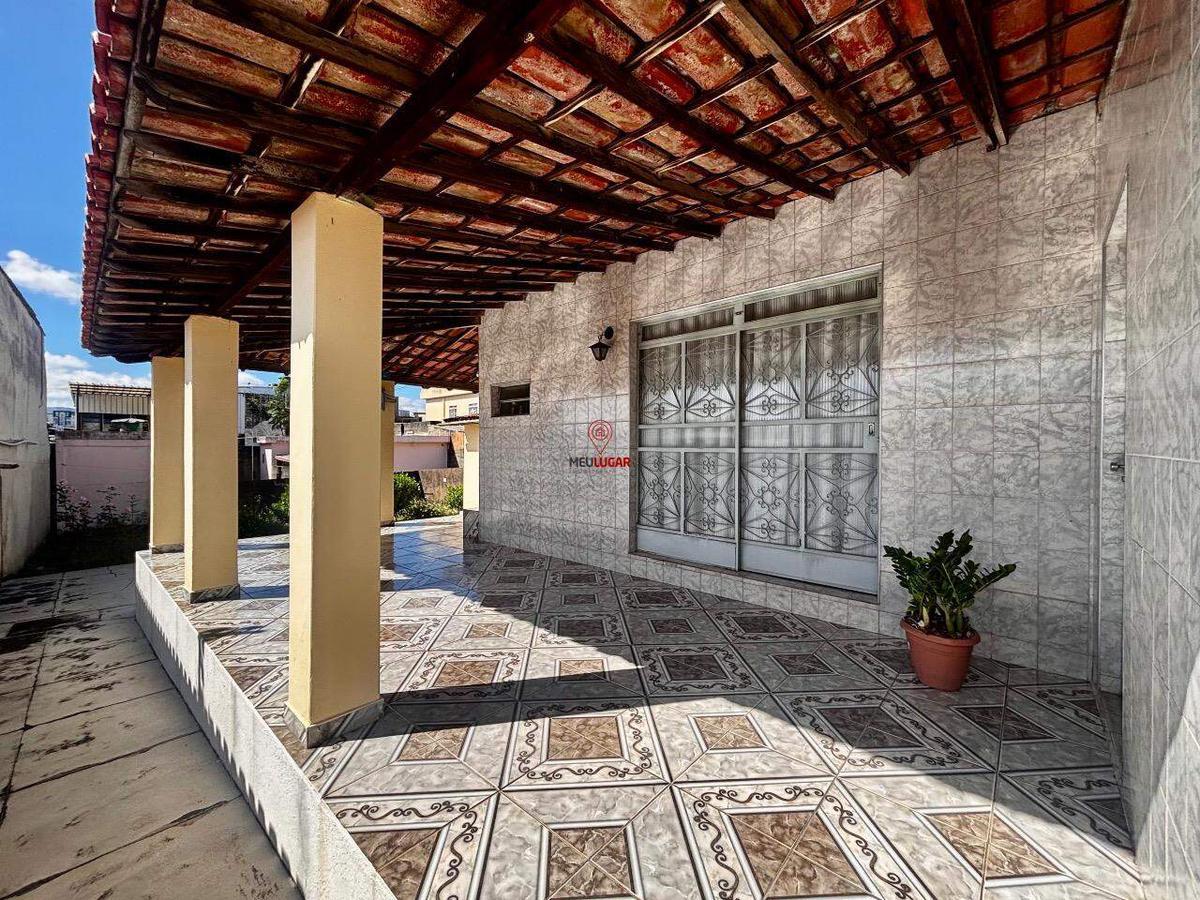 Casa, Lindéia, 6 Quartos, 3 Vagas