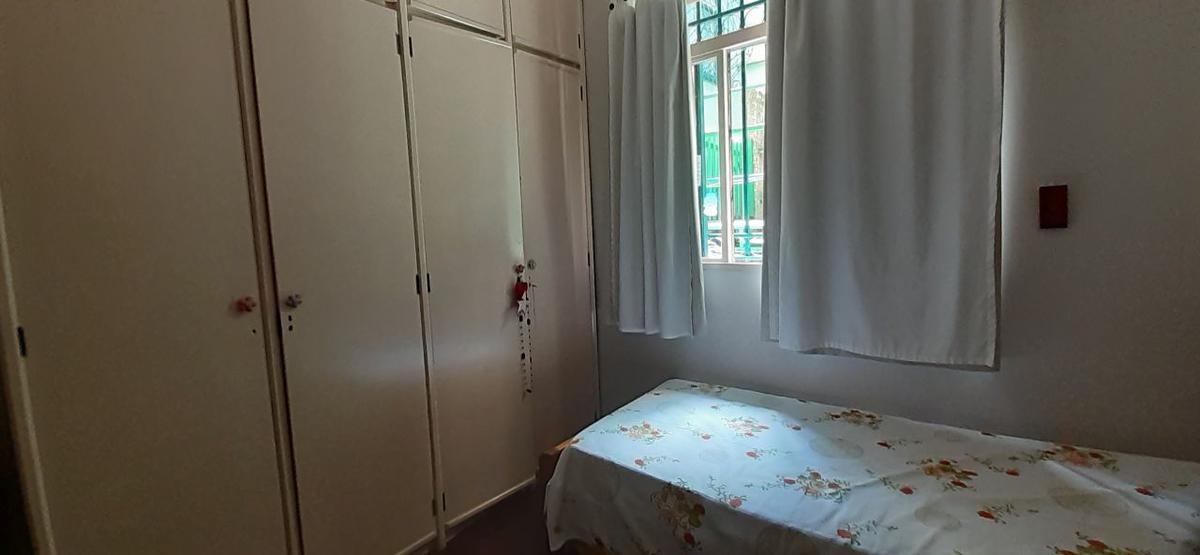 Casa Comercial, Sagrada Família, 3 Quartos, 1 Vaga, 1 Suíte