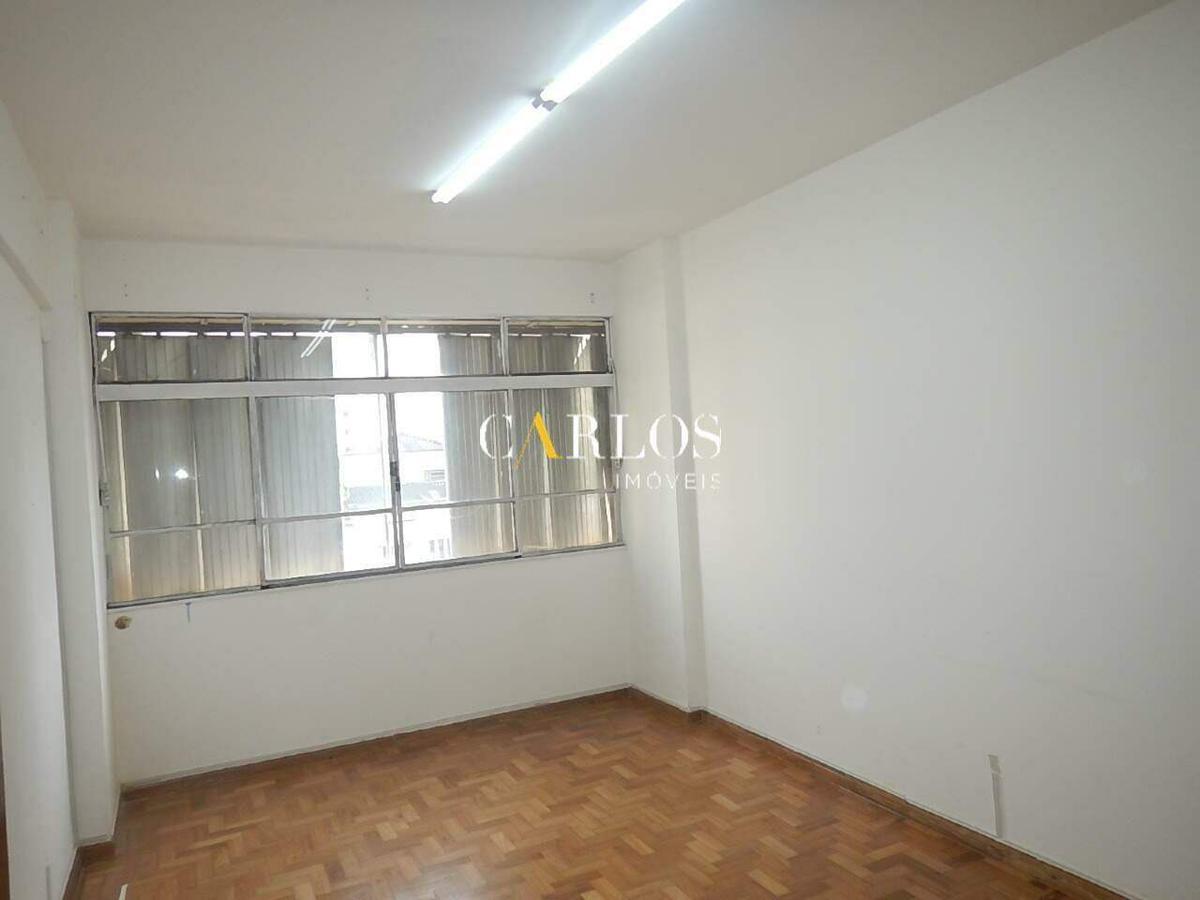 Sala, Centro