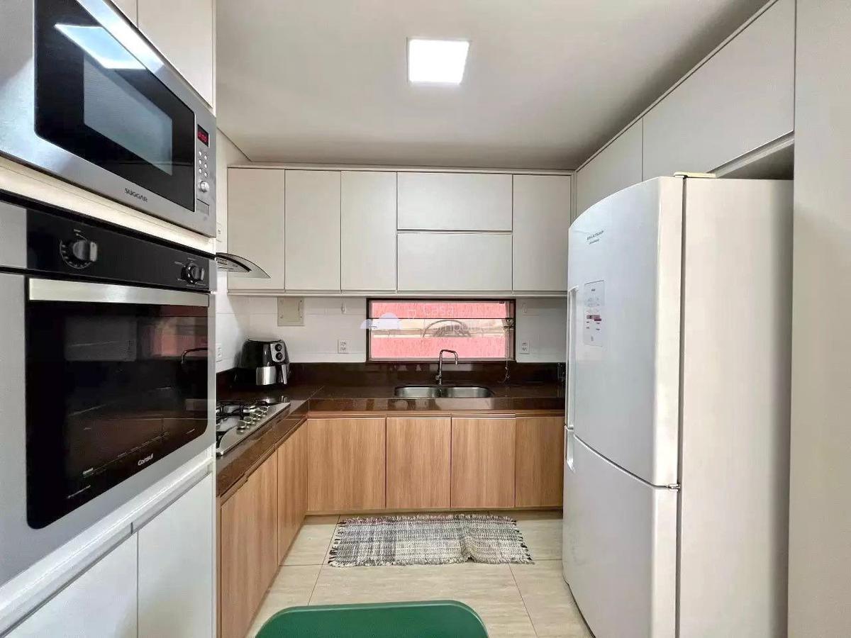 Casa, Itapoã, 5 Quartos, 3 Vagas, 2 Suítes