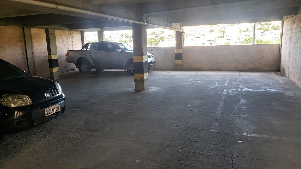 Sala, Inconfidência, 0 Quarto, 1 Vaga