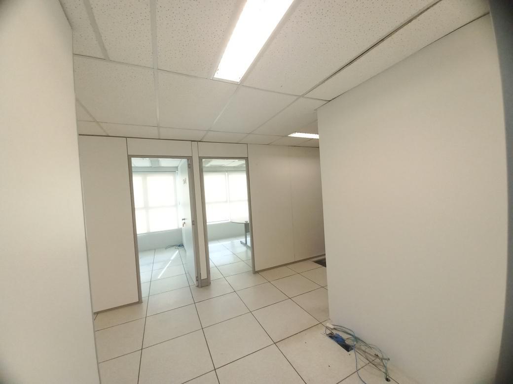 Sala, Savassi, 0 Quarto, 2 Vagas