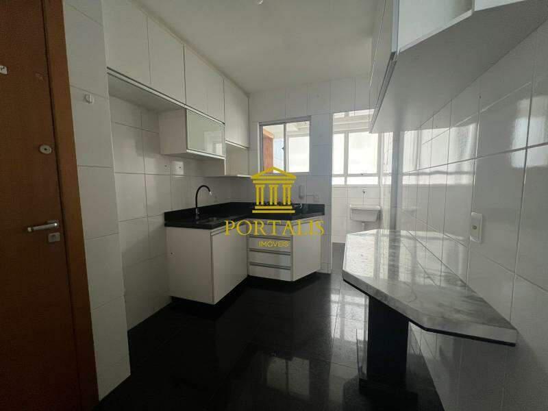 Apartamento, Sagrada Família, 3 Quartos, 2 Vagas, 1 Suíte