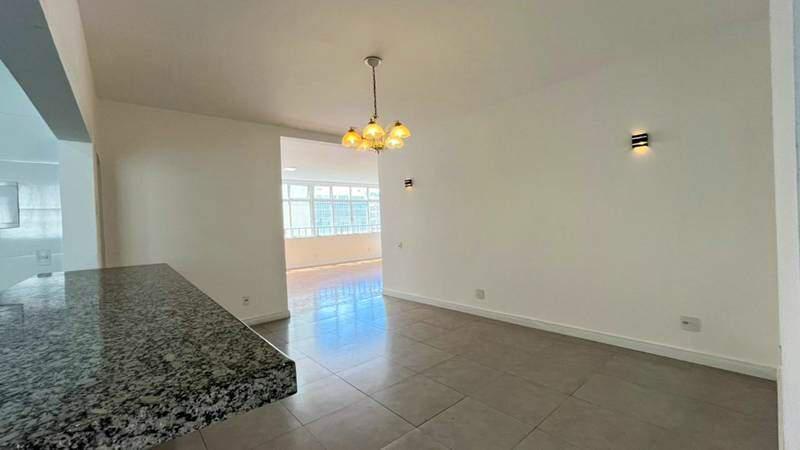 Apartamento, Centro, 4 Quartos, 2 Vagas, 1 Suíte