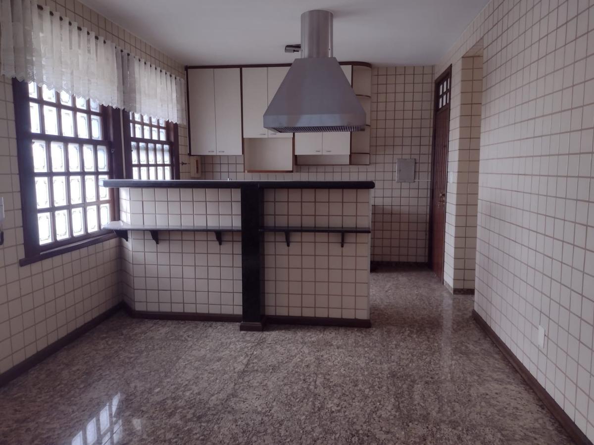 Casa, Nova Suíssa, 3 Quartos, 4 Vagas, 1 Suíte