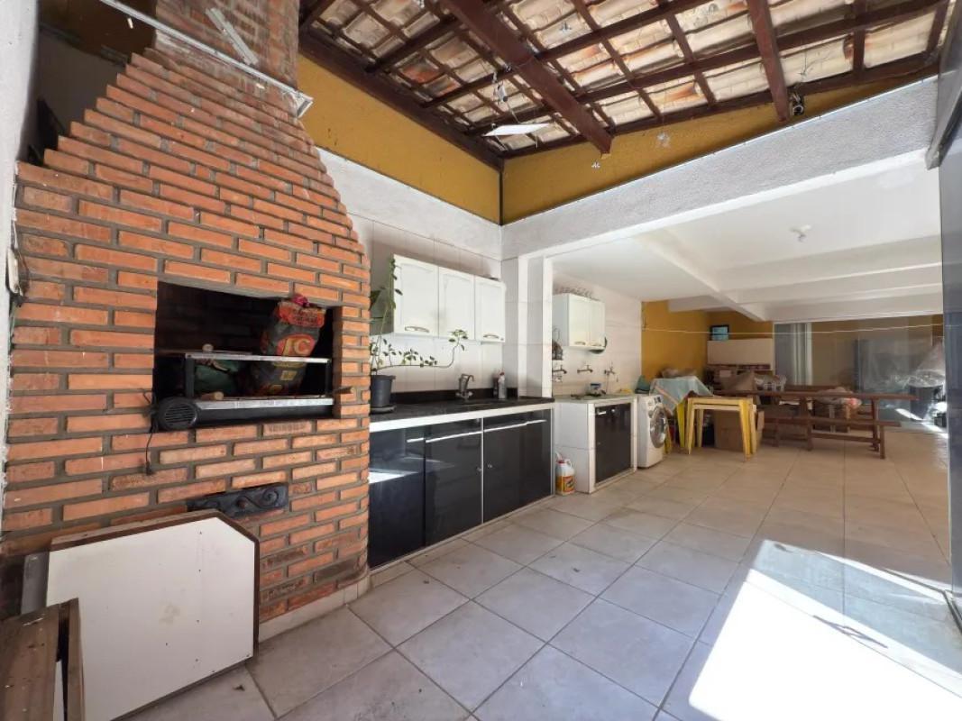 Casa, Santa Mônica, 4 Quartos, 2 Vagas, 2 Suítes
