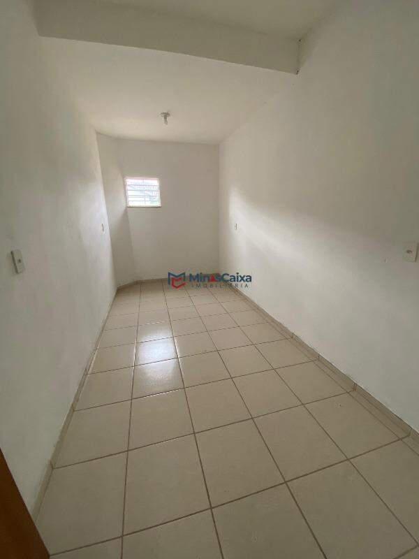 Prédio, Funcionários, 0 Quarto, 3 Vagas