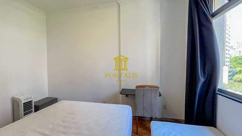 Apartamento, Centro, 3 Quartos, 0 Vaga, 1 Suíte