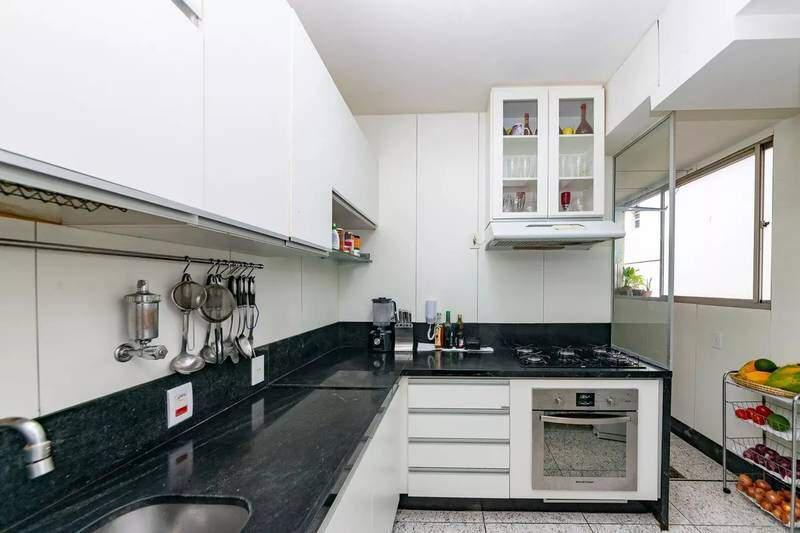 Apartamento, Coração de Jesus, 3 Quartos, 1 Vaga, 1 Suíte